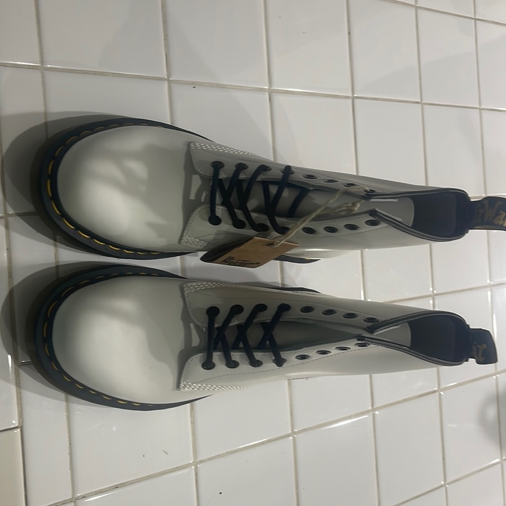 Brand new with tags no box white Dr. Martens